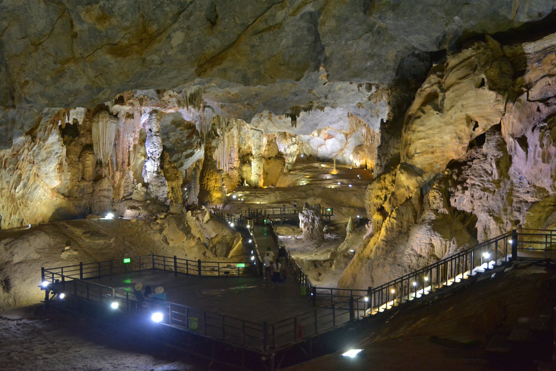 Paradise Cave in Phong Nha